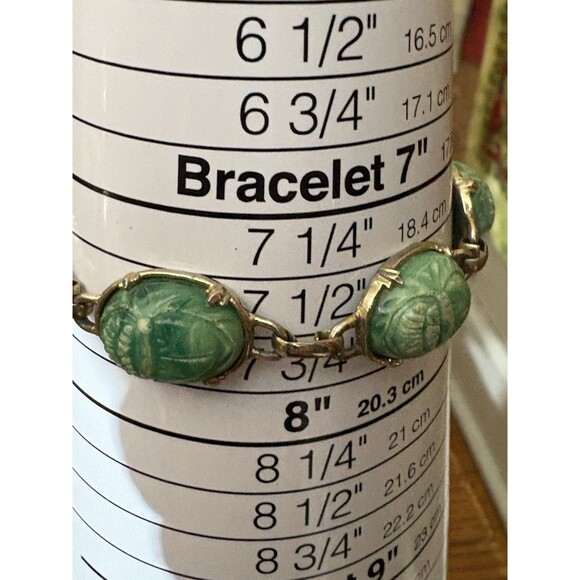 Vintage Bracelet Lucite Green Swirl Scarab Beetles Egyptian Gold Tone 6.75-7.75” - Picture 6 of 6